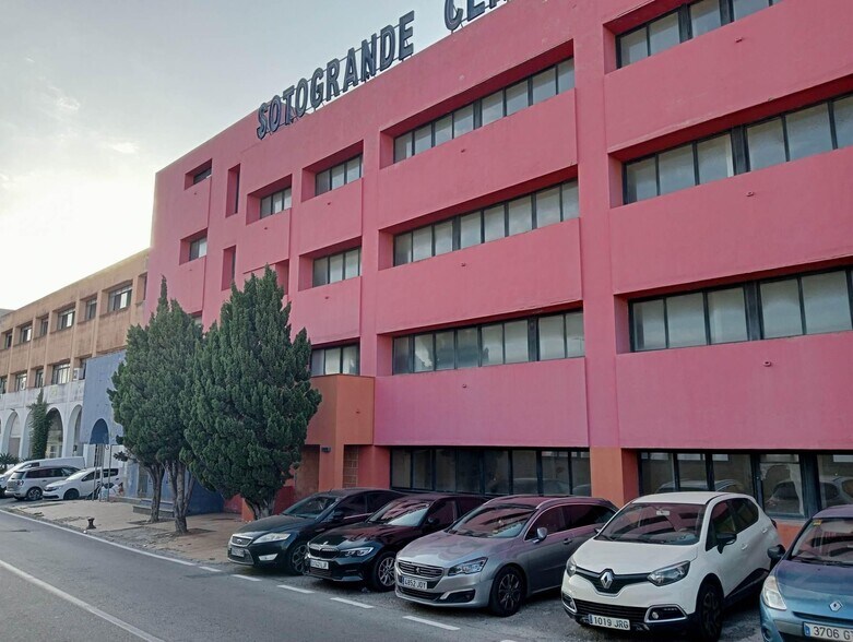 Terrain dans San Roque, Cádiz à vendre - Photo de l’immeuble – Image 1 sur 9