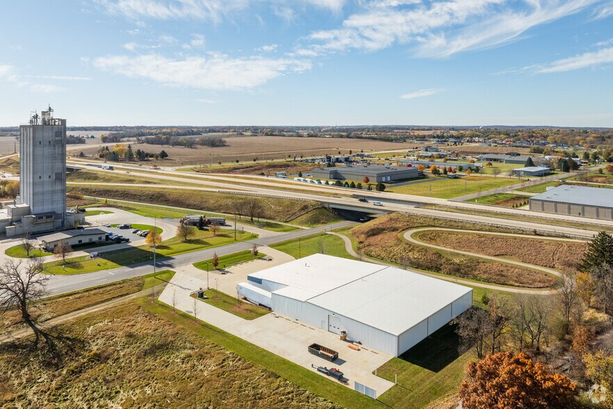 1400 E High St, Milton, WI à vendre - Photo de l’immeuble – Image 3 sur 20