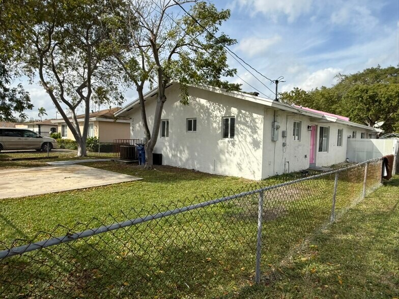2155 NW 64th St, Miami, FL à vendre - Photo de l’immeuble – Image 2 sur 6