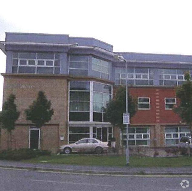 Euston Way, Telford à louer Photo principale– Image 1 sur 3
