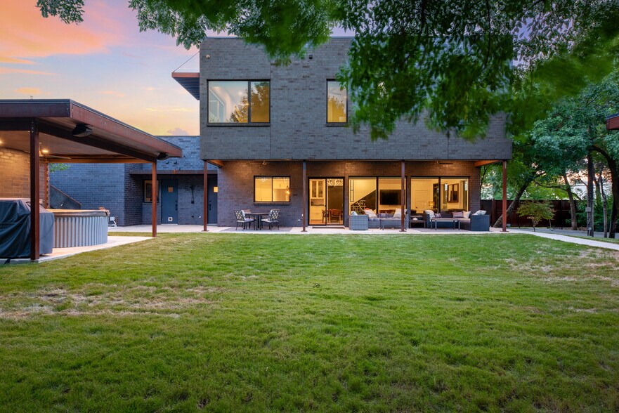 4798 Iberia Ave, Dallas, TX à vendre - Photo de l’immeuble – Image 3 sur 44