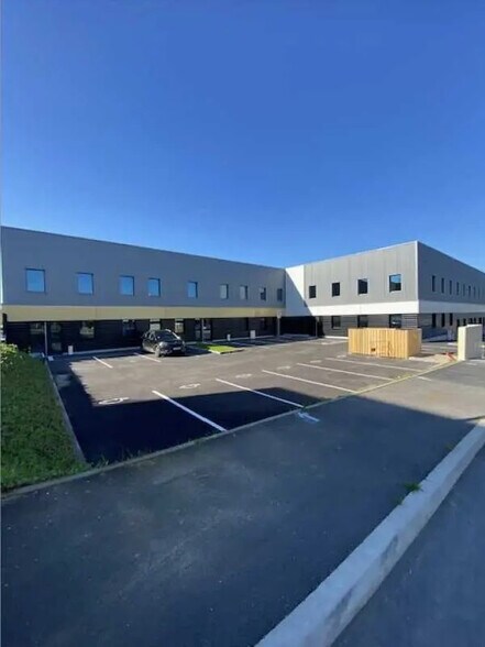 Bureau dans Le Havre à vendre - Photo de l’immeuble – Image 1 sur 4
