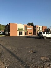 206-210 12th Ave Rd, Nampa, ID à louer Photo de l’immeuble– Image 1 sur 21