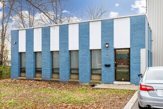 Plus de détails pour 2700 Rue Sabourin, Montréal, QC - Industriel/Logistique à vendre