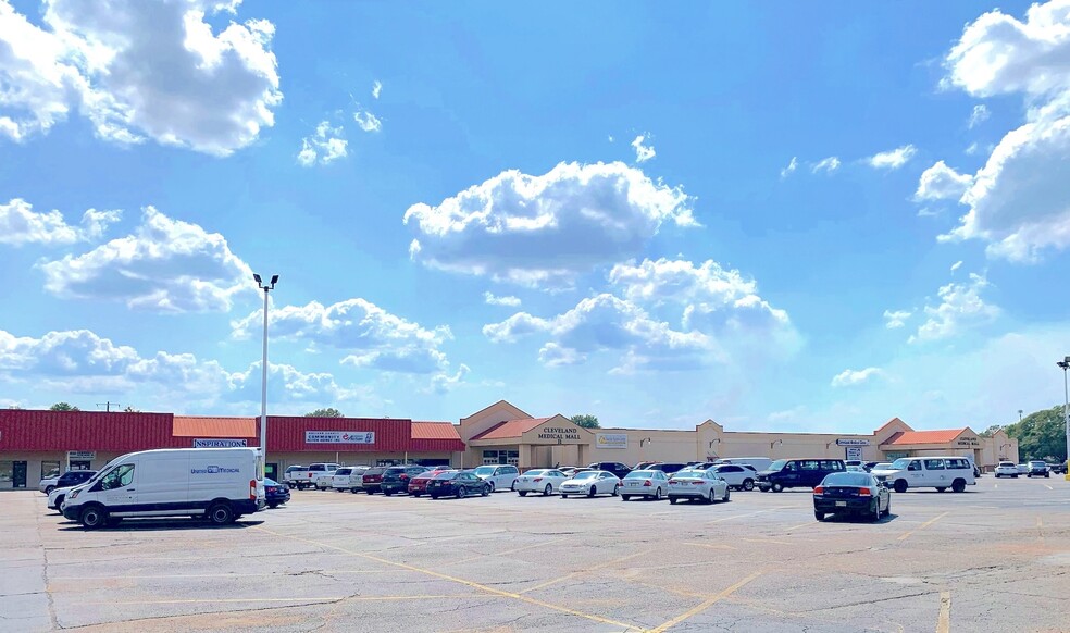 810 E Highway 8, Cleveland, MS à louer - Photo de l’immeuble – Image 1 sur 3