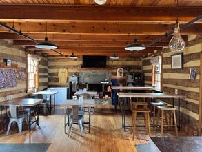 201-205 Harrison St, Leesburg, VA à louer Photo intérieure– Image 1 sur 5