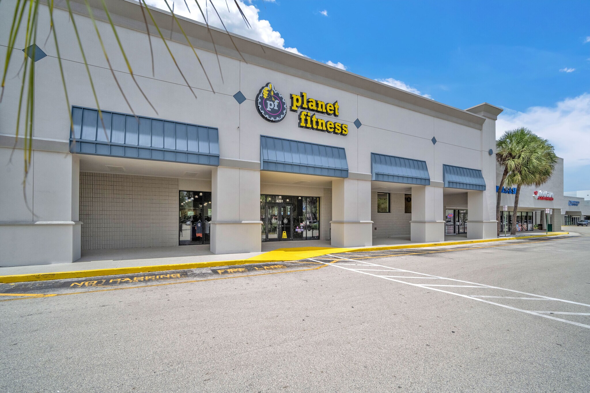 W Hillsboro Blvd, Coconut Creek, FL à louer Photo de l’immeuble– Image 1 sur 17