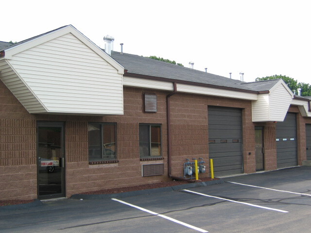 130 Fort Path Rd, Madison, CT à louer - Photo de l’immeuble – Image 1 sur 6
