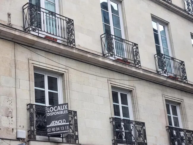 Plus de détails pour Bureau à louer