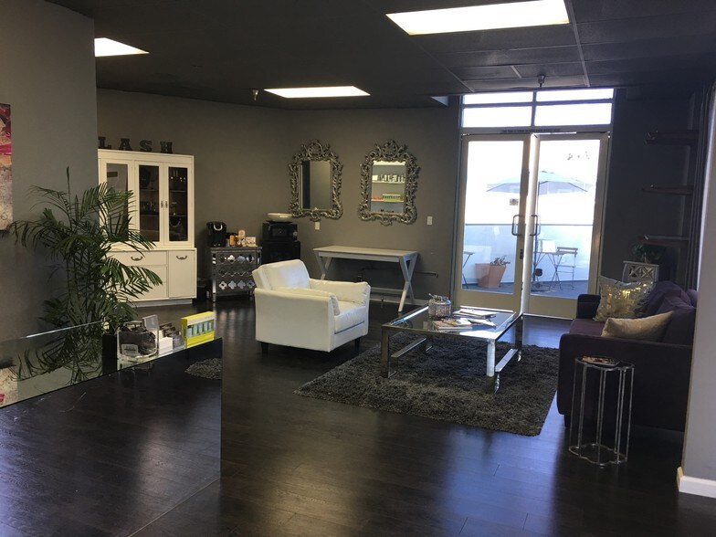 5555 W Manchester Ave, Los Angeles, CA à louer - Photo intérieure – Image 3 sur 9