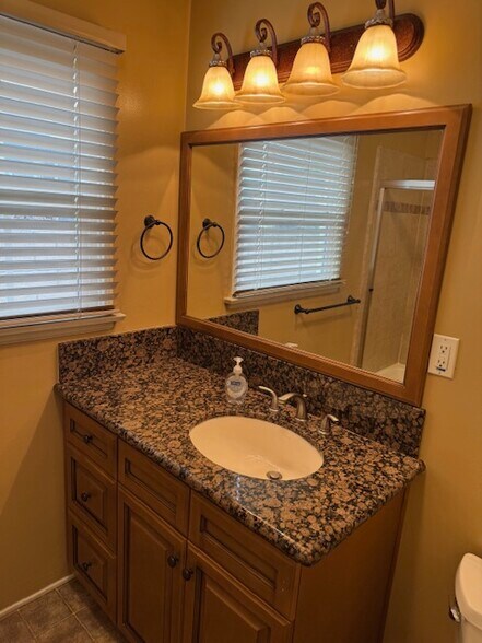 782 Lewis St, Pomona, CA à vendre - Photo de l’immeuble – Image 2 sur 15