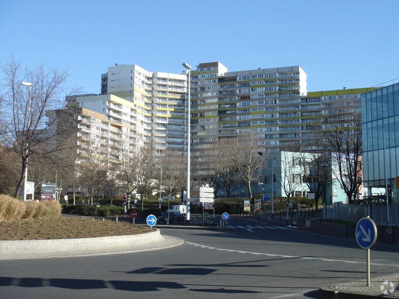 4 Rue Salvador Allende, Nanterre à louer - Photo principale – Image 1 sur 4