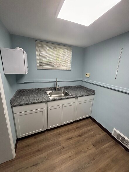 2901 Mt Royal Blvd, Glenshaw, PA à louer - Photo de l’immeuble – Image 3 sur 13