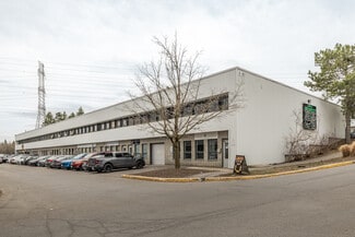 Plus de détails pour 2285 St Laurent Blvd, Ottawa, ON - Bureau à vendre