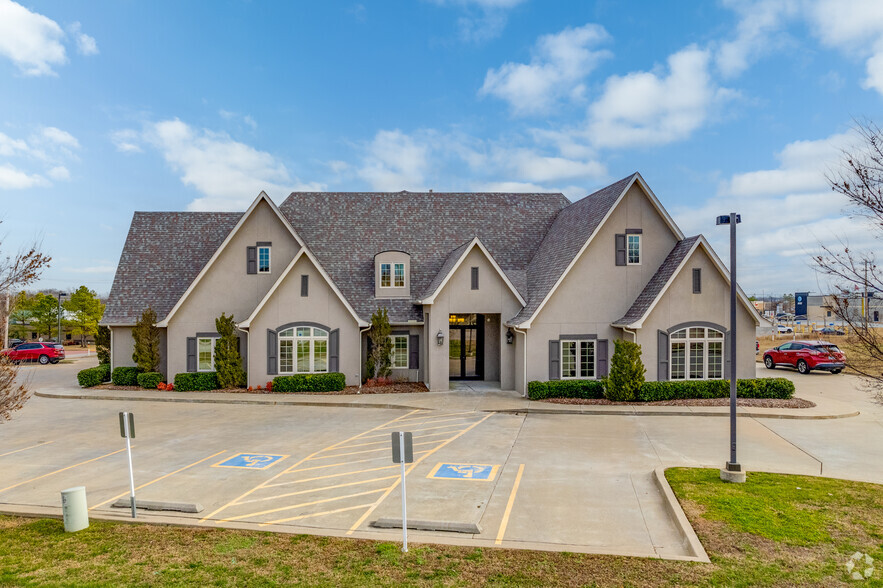 12133 S Yukon Ave, Glenpool, OK à louer - Photo de l’immeuble – Image 3 sur 16