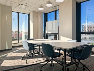 Plus de détails pour 17W240 22nd St, Oakbrook Terrace, IL - Coworking à louer