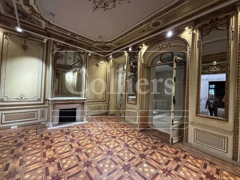 Bureau dans Marseille à louer - Photo de l’immeuble – Image 2 sur 3