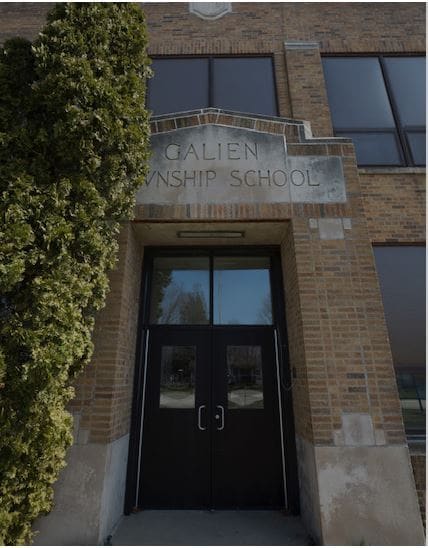 122 Southeastern Ave, Galien, MI à vendre - Photo principale – Image 1 sur 11