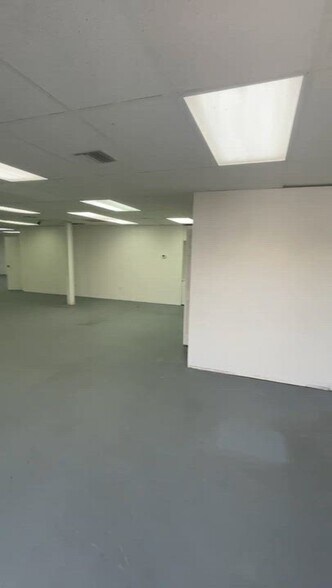 1002 Manatee Ave, Bradenton, FL à louer - Vidéo sur l’annonce professionnelle – Image 2 sur 20
