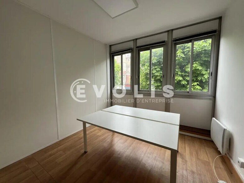 Bureau dans Saint-Maur-des-Fossés à louer - Photo de l’immeuble – Image 2 sur 11
