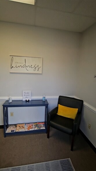 12077-12091 Gayton Rd, Richmond, VA à louer - Photo de l’immeuble – Image 3 sur 16