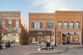 Plus de détails pour 71 N Williams St, Crystal Lake, IL - Local commercial à vendre