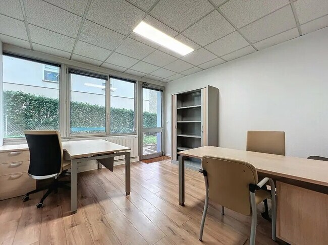 Plus de détails pour Bureau à vendre