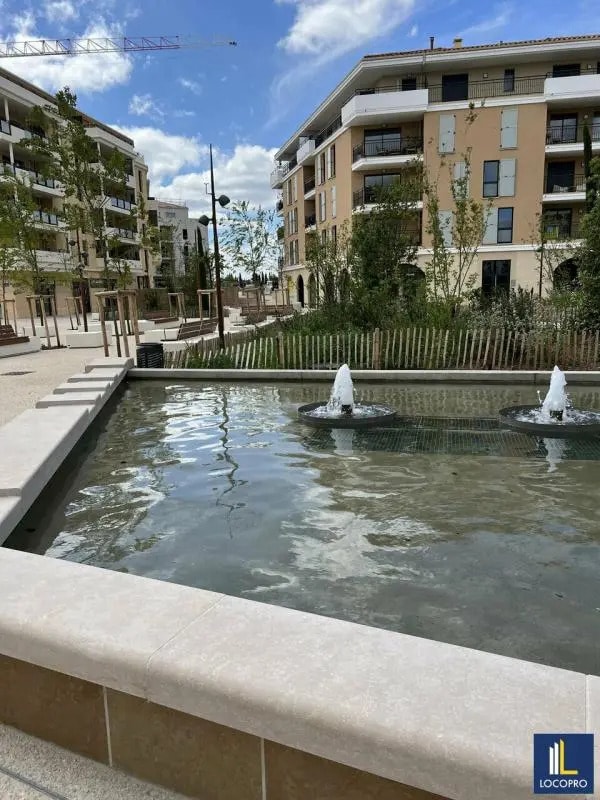 Plus de détails pour Local commercial à vendre