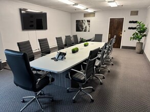 570 N Broad St, Elizabeth, NJ à louer Photo intérieure– Image 1 sur 4