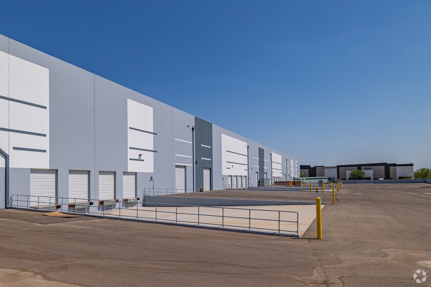 11701 N 132nd Ave, Surprise, AZ à louer - Photo de l’immeuble – Image 2 sur 7