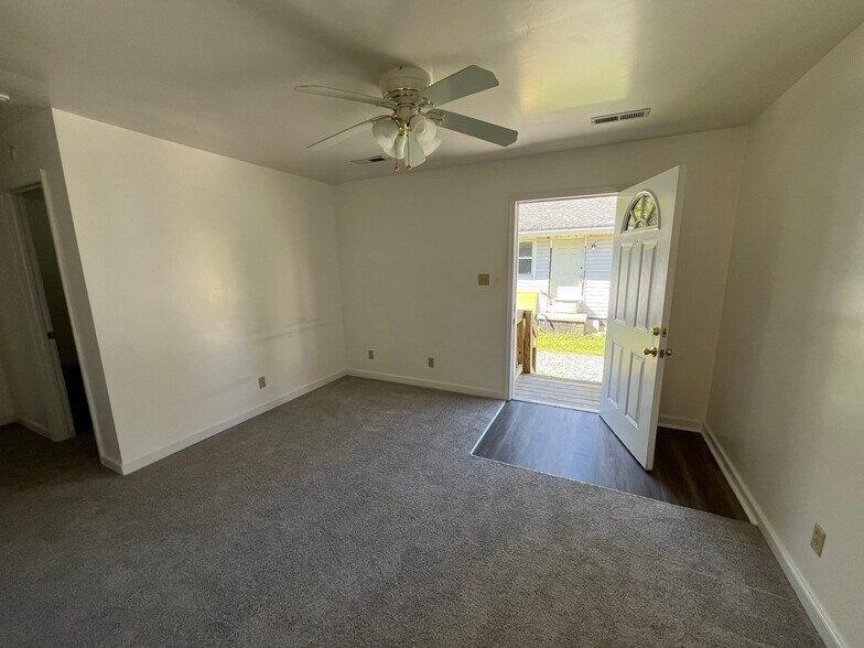 172 McKeever St, Petersburg, VA à vendre - Photo de l’immeuble – Image 3 sur 24