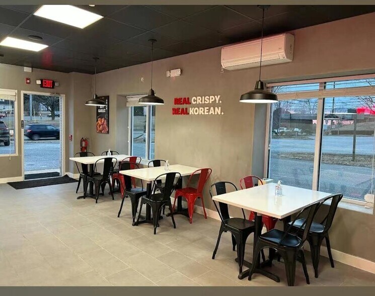 1015 E Baltimore Pike, Media, PA à vendre - Photo intérieure – Image 2 sur 9