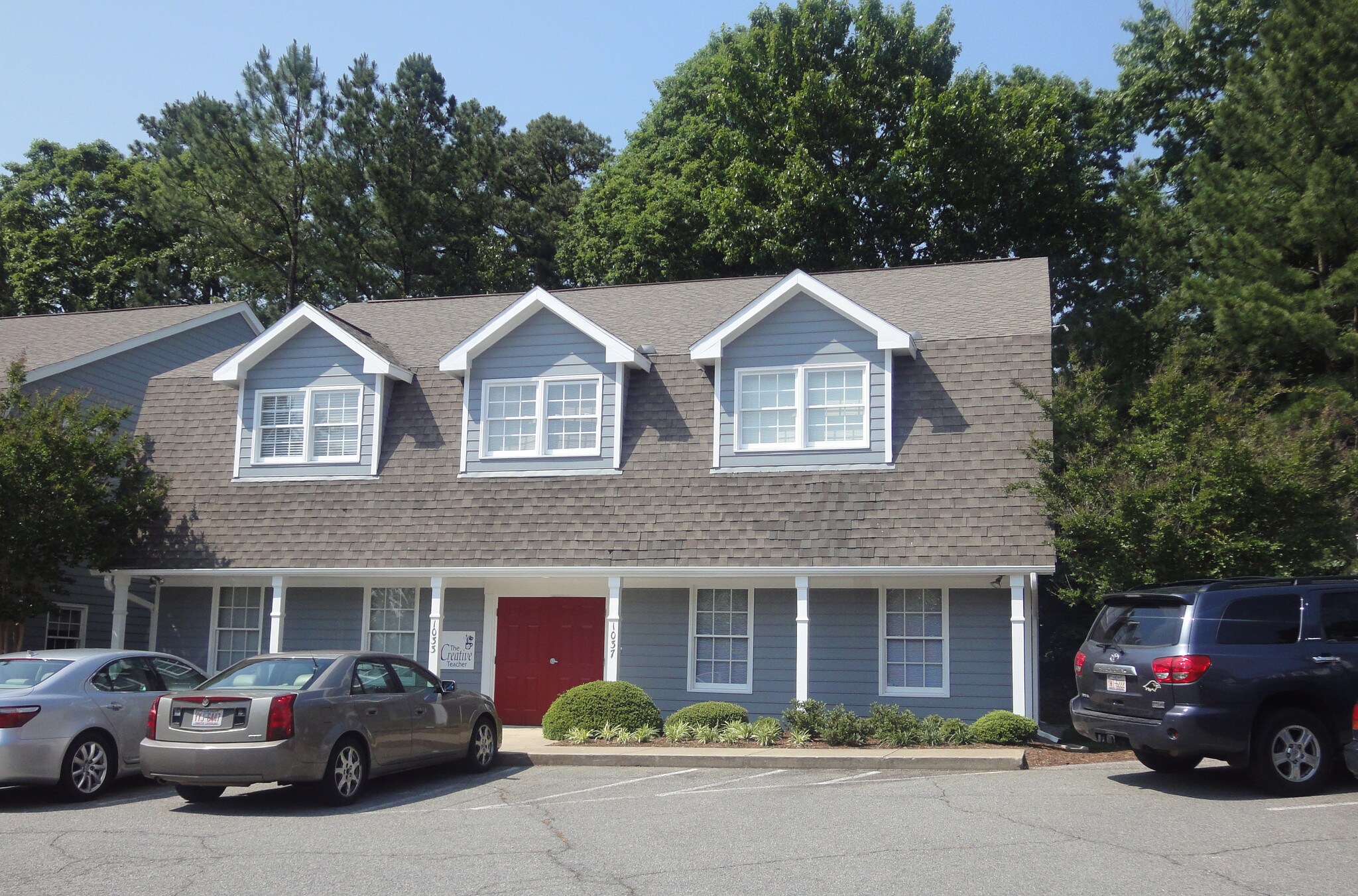 1033-1037 Bullard Ct, Raleigh, NC à louer Photo de l’immeuble– Image 1 sur 3