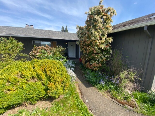 3574 Hermosa Ct NE, Salem, OR à vendre - Photo de l’immeuble – Image 3 sur 26