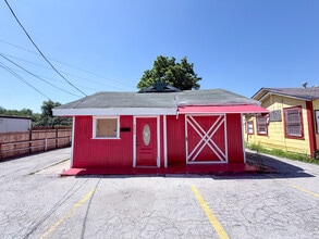 500 W Hildebrand Ave, San Antonio, TX à louer Photo intérieure– Image 2 sur 9