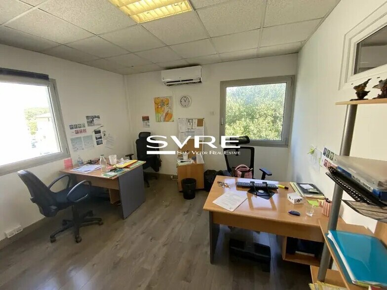 Bureau dans Aubagne à louer - Photo intérieure – Image 1 sur 3