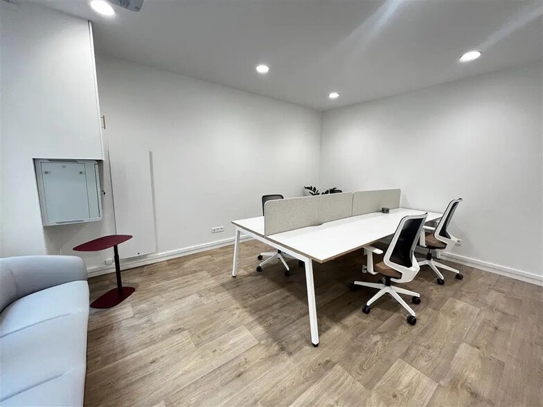 Bureau dans Paris à louer - Photo de l’immeuble – Image 2 sur 6