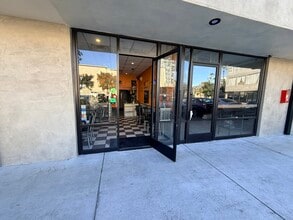 1253 Vine St, Los Angeles, CA à louer Photo intérieure– Image 2 sur 12