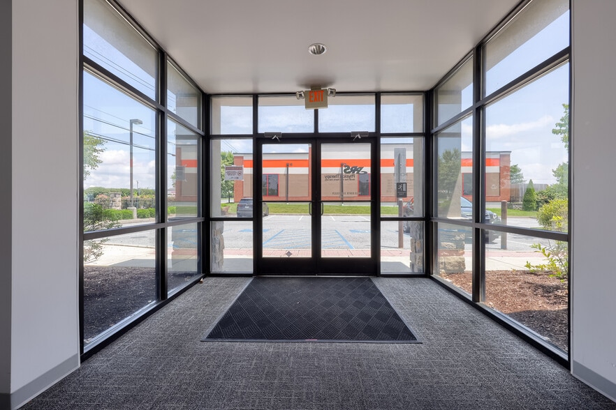 84 Doe Run Rd, Manheim, PA à louer - Photo de l’immeuble – Image 3 sur 18