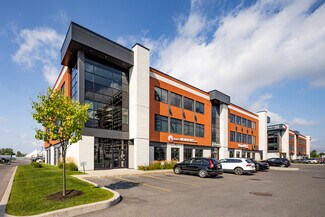 Plus de détails pour 3000-3050 Boul Curé-Labelle, Laval, QC - Local commercial à louer