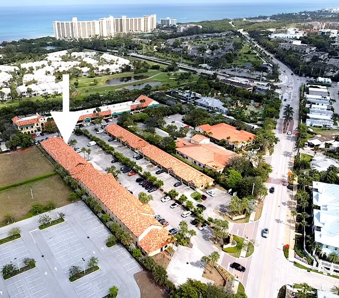 725 N A1A, Jupiter, FL à louer - Photo de l’immeuble – Image 3 sur 17