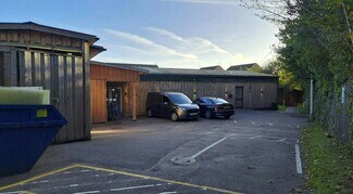 Plus de détails pour 24 Rook Way, Horsham - Local commercial à louer