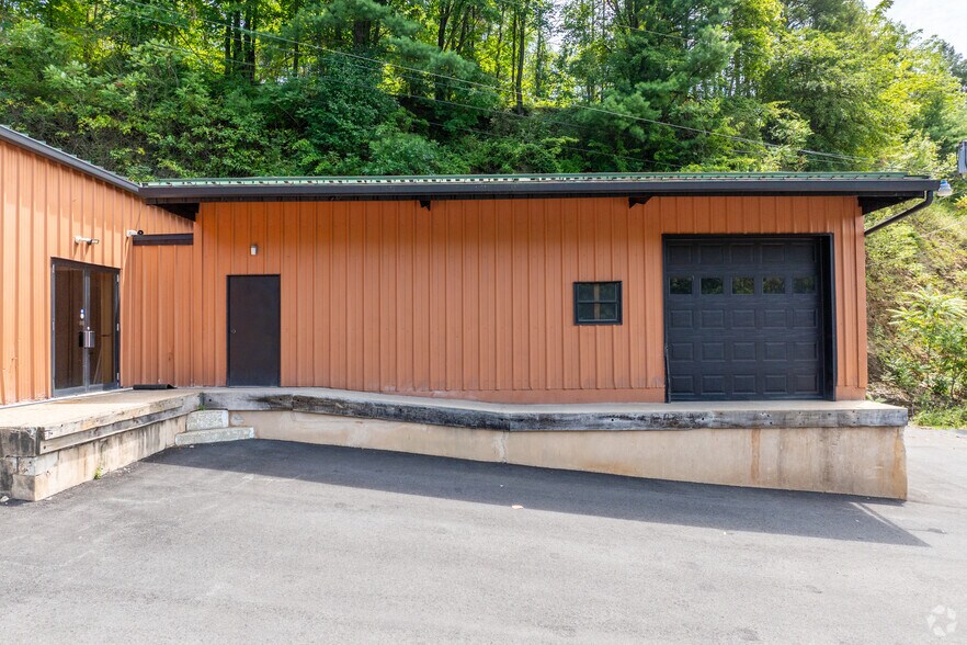 205 Interchange Rd, Lehighton, PA à louer - Photo de l’immeuble – Image 3 sur 5