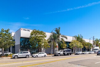 Plus de détails pour 11934-11954 S La Cienega Blvd, Hawthorne, CA - Local d'activités à louer