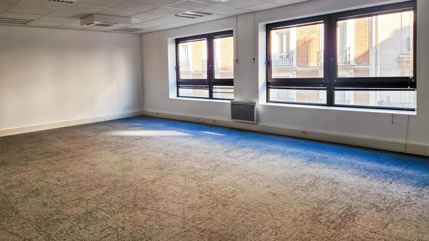 Bureau dans Neuilly-sur-Seine à louer Photo de l’immeuble– Image 1 sur 10