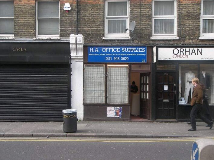 25-25A Pitfield St, Londres à vendre - Photo de l’immeuble – Image 2 sur 4