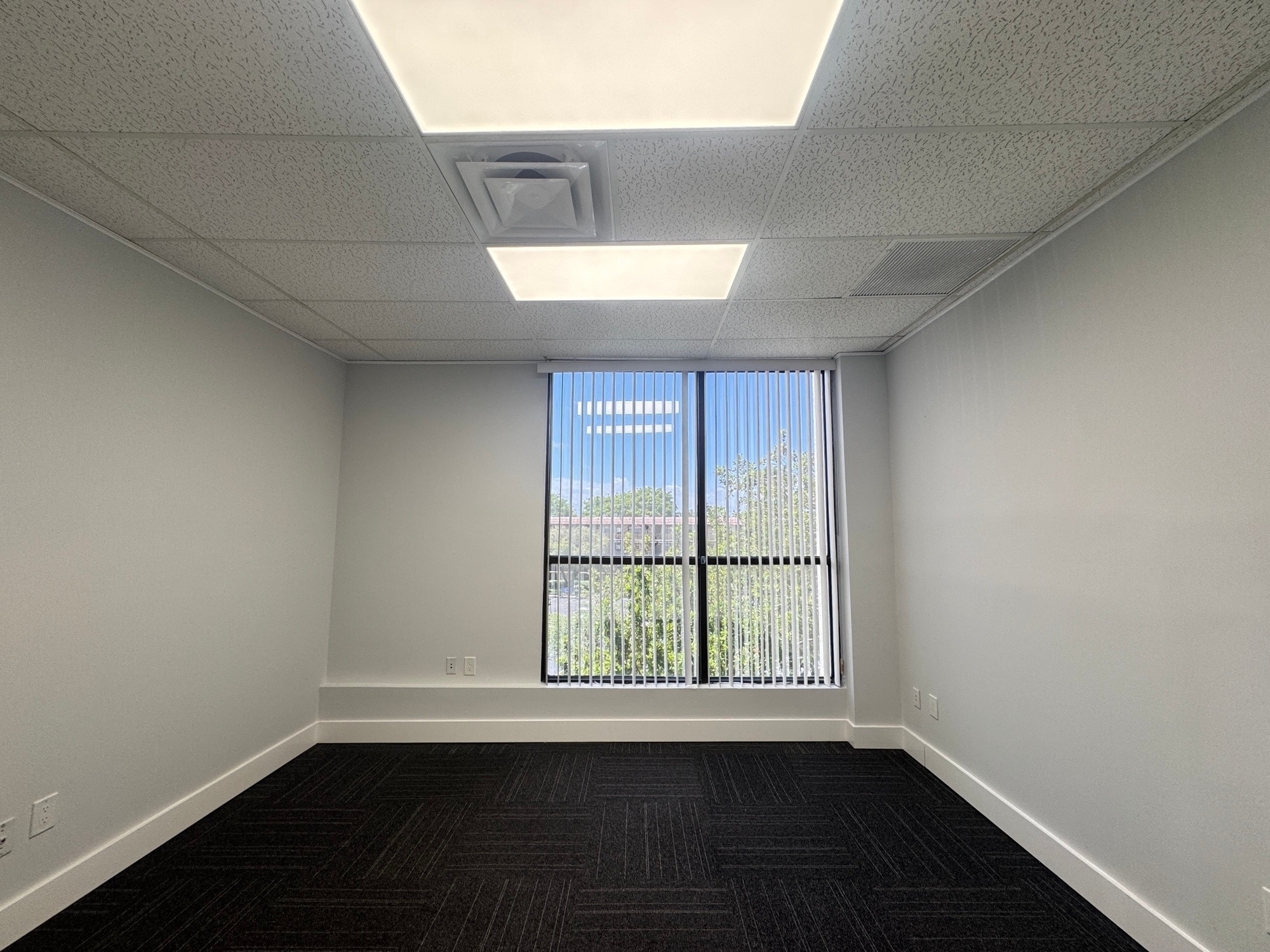 23123 State Road 7, Boca Raton, FL à louer Photo intérieure– Image 1 sur 9