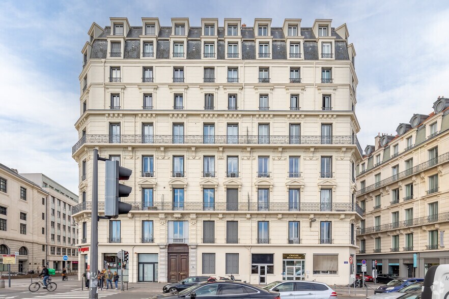 Bureau dans Lyon à louer - Photo de l’immeuble – Image 2 sur 5