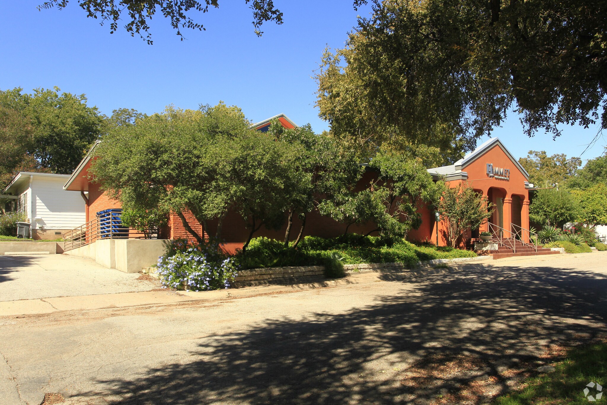 1500 W 34th St, Austin, TX à louer Photo principale– Image 1 sur 9