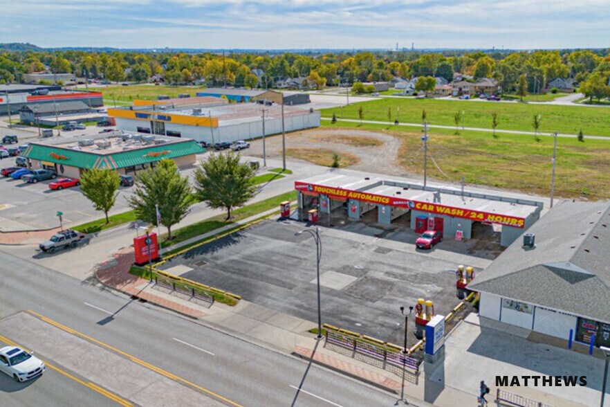 Gorilla Car Wash Portfolio portefeuille de 6 biens à vendre sur LoopNet.fr - Photo de l’immeuble – Image 3 sur 10